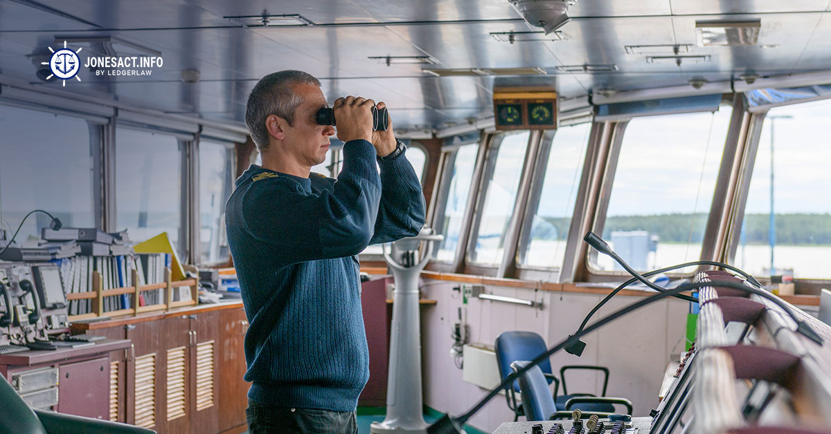 How Does A Vessel Operator Keep A Proper Lookout